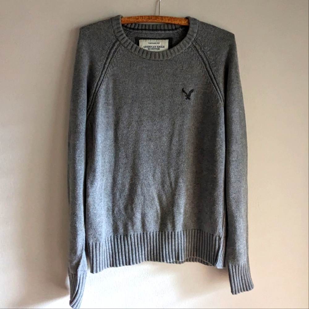 Vintage fit American eagle grey sweater